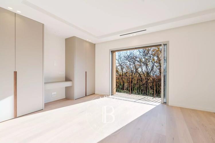 Vence - magnifique villa contemporaine neuve