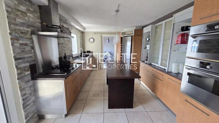 MAISON 6 PIÈCES 218 m² + PISCINE & GARAGE – TANNERON