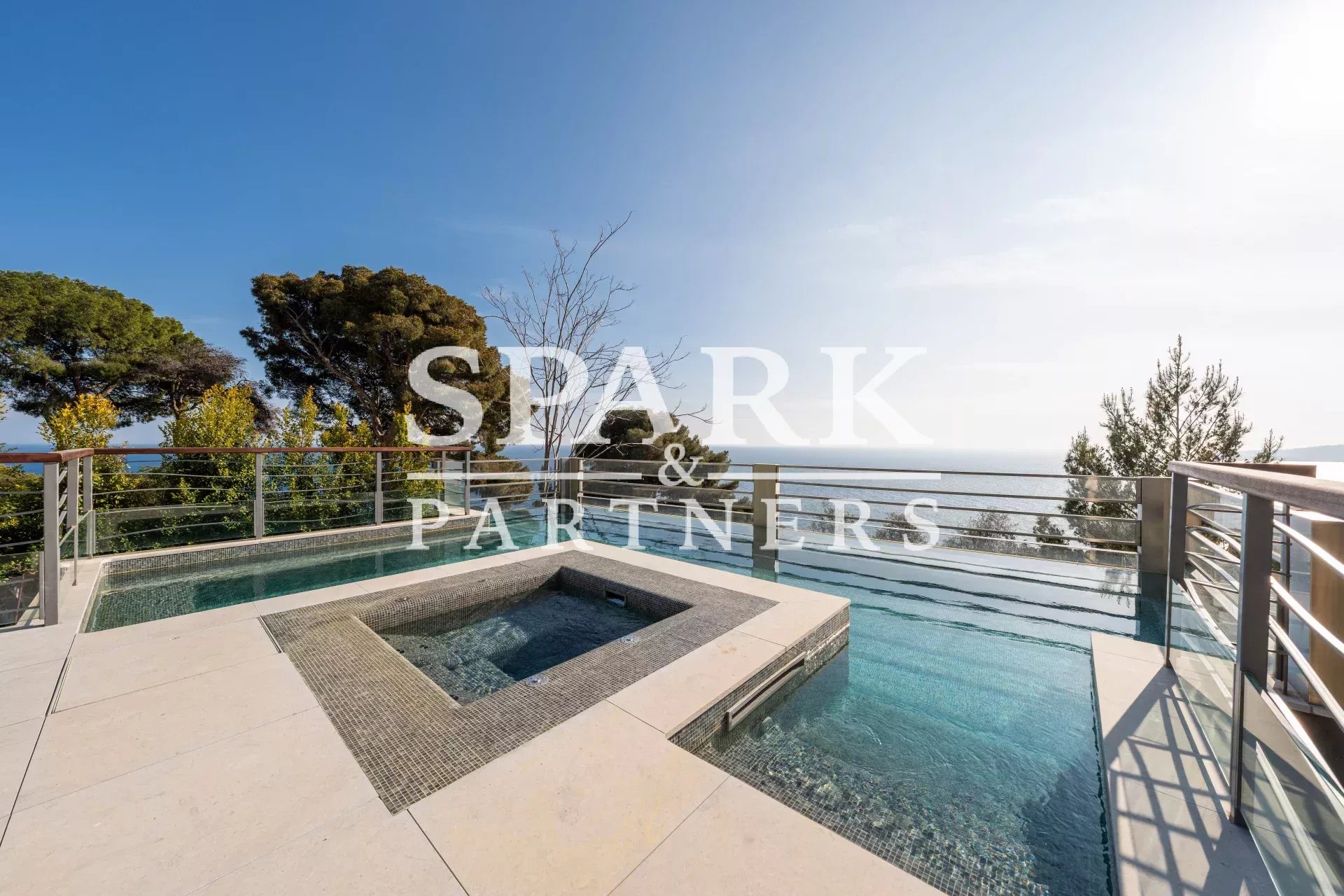 SUPERBE VILLA CONTEMPORAINE – VUE MER PANORAMIQUE