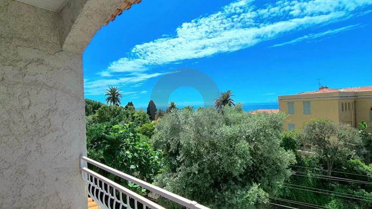 ? Charmante Maison de Ville mitoyenne avec Vue  –Mer et Menton Quartier Garavan, Menton