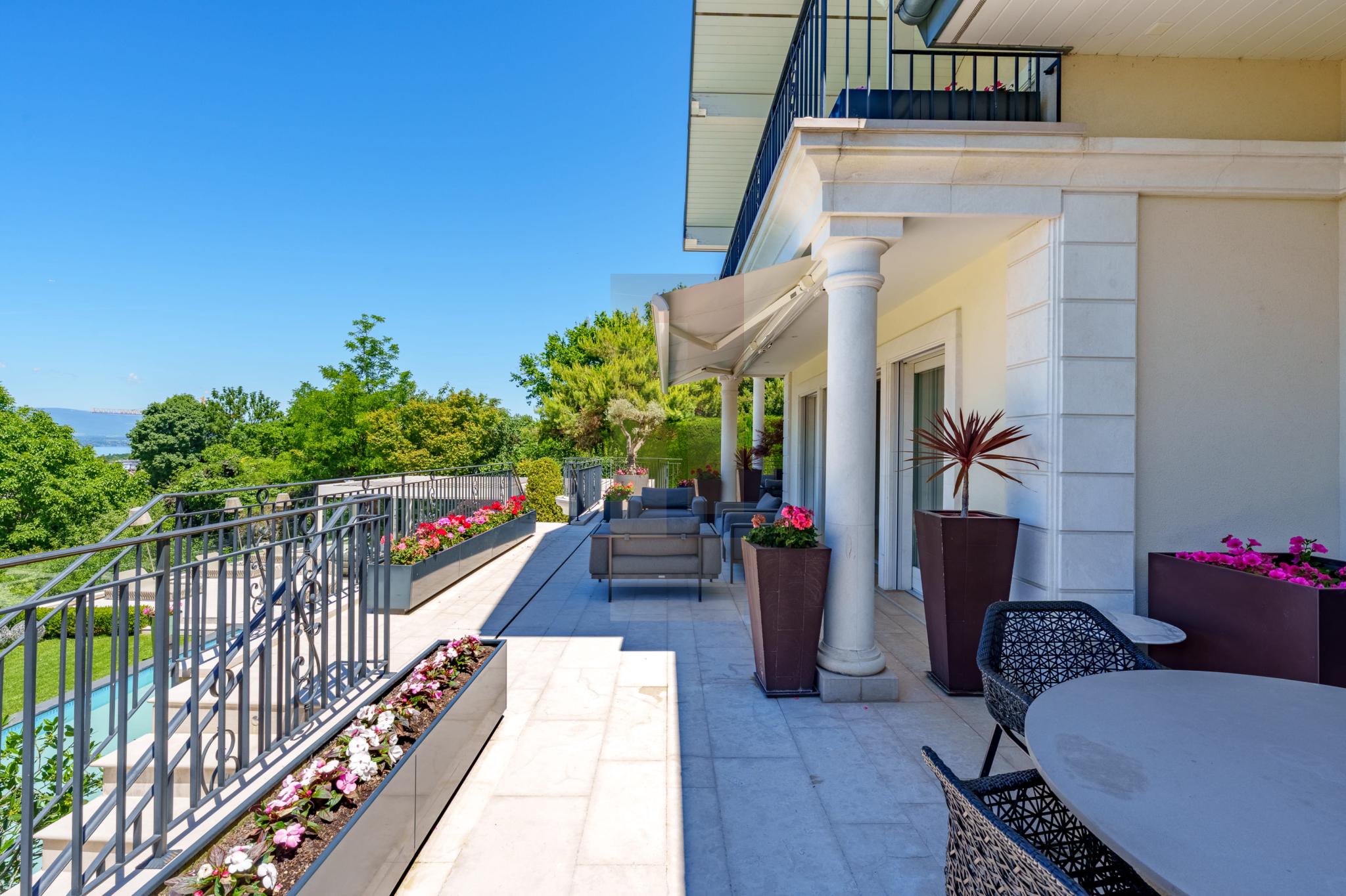 Exceptionnelle Villa à Cologny avec vue dégagée sur le lac 