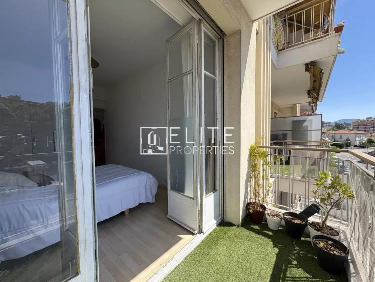 Grand 2 pièces, 46m2 avec terrasse