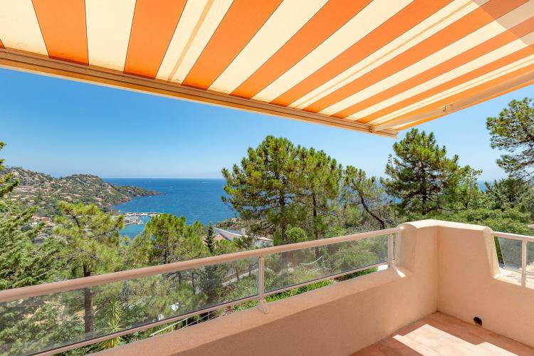 Villa rénovée vue mer à Théoule-sur-Mer