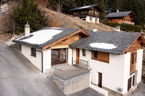 Chalet mitoyen au charme authentique – entièrement rénové