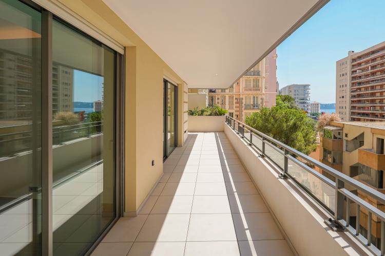 NOUVEAU - VILLA ARIANE - APPARTEMENT AVEC ASCENSEUR PRIVATIF