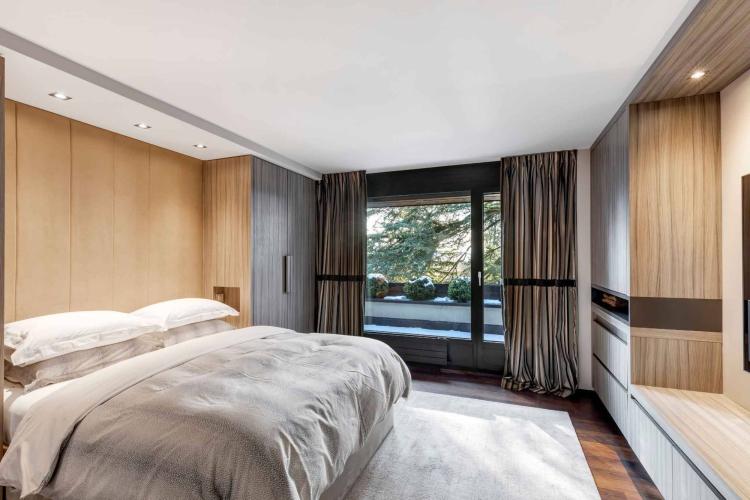 Attique De 5 Pièces Avec Terrasses De 56 M²