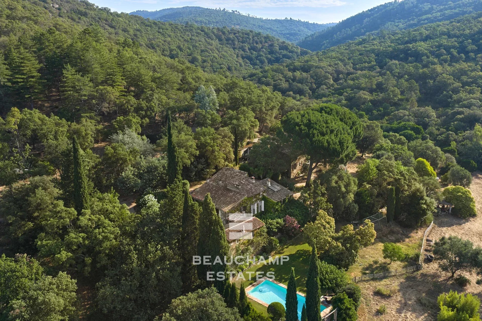 Propriété en pierre 9 chambres avec piscine et vue panoramique - La Garde-Freinet