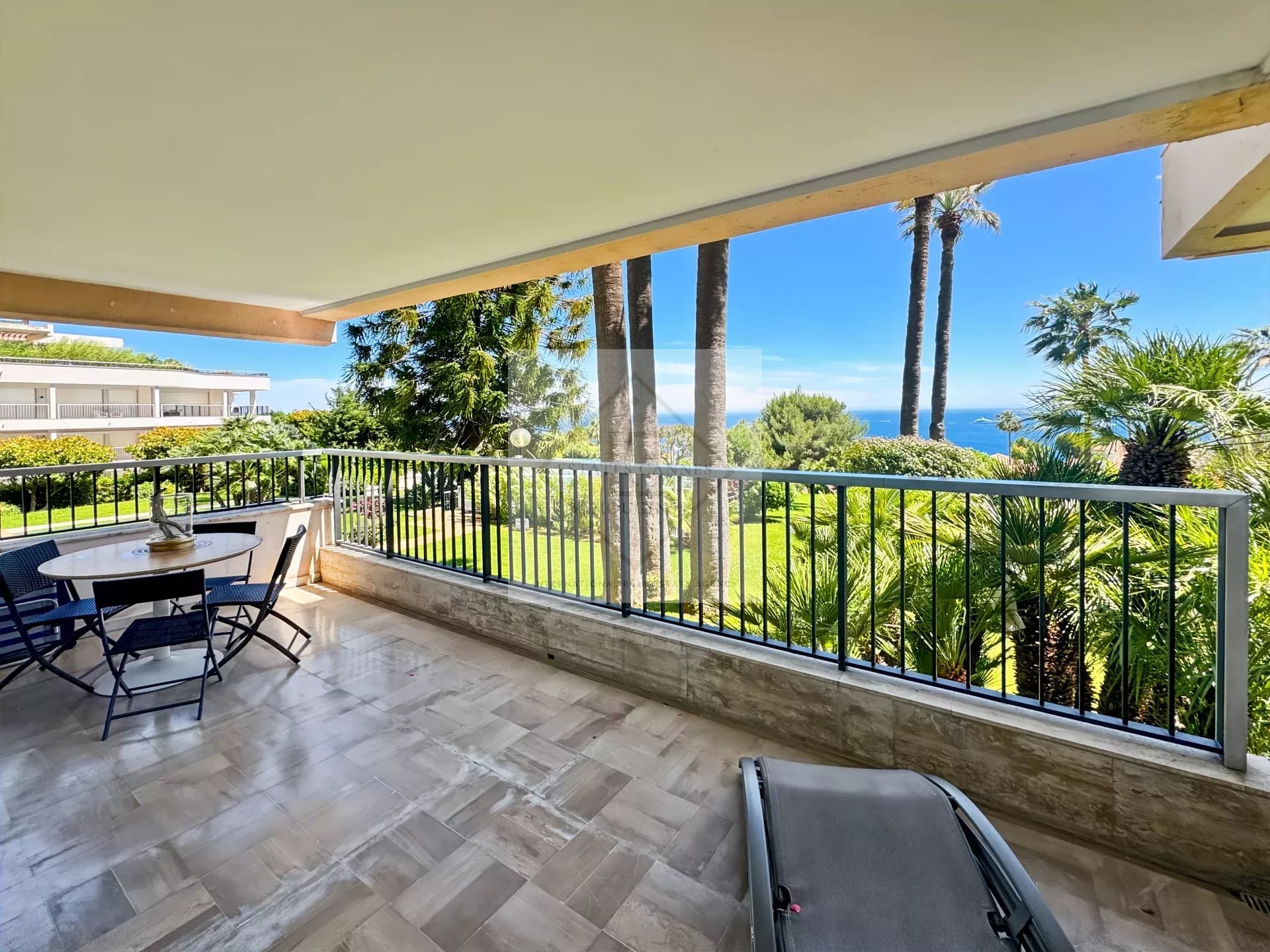 Appartement d'exception dans la prestigieuse résidence de Cannes Californie