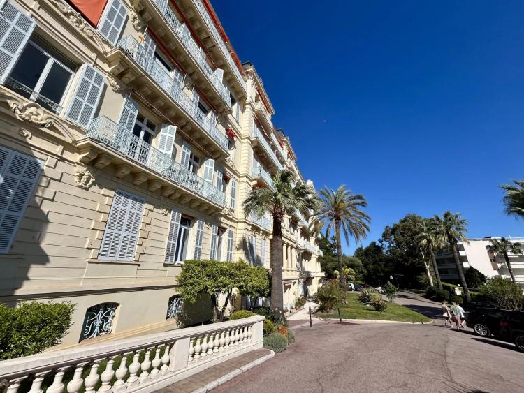 Le Californie – Loft 3 pièces rénové avec vue mer