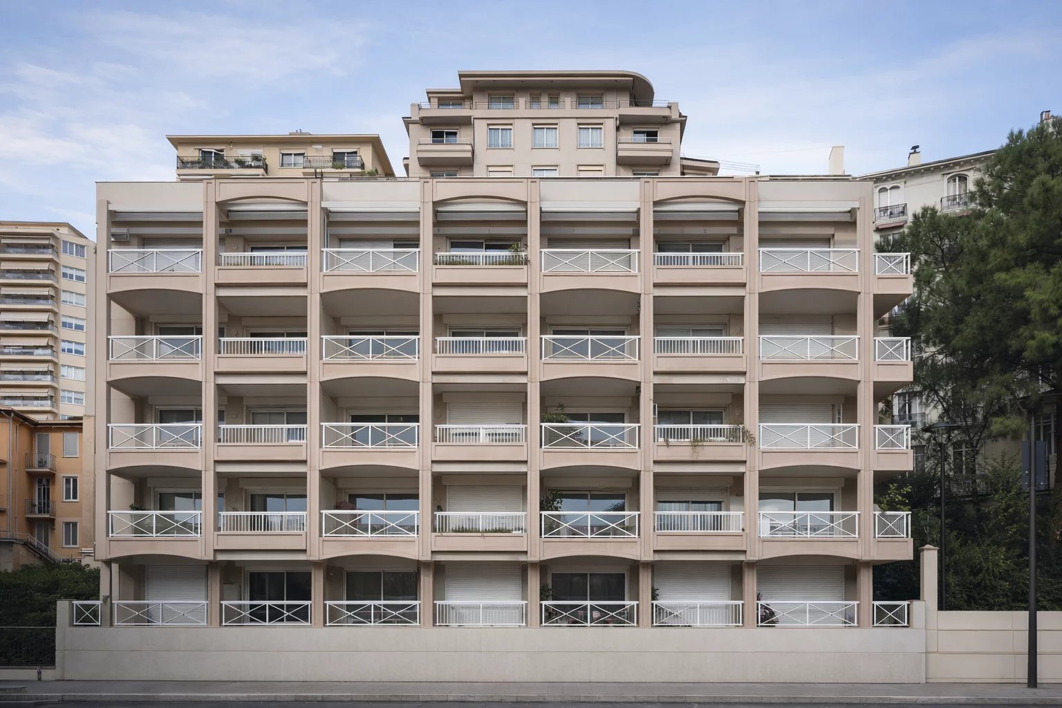MONTE-CARLO – PROCHE CARRÉ D’OR, MARETERRA ET PLAGES DU LARVOTTO