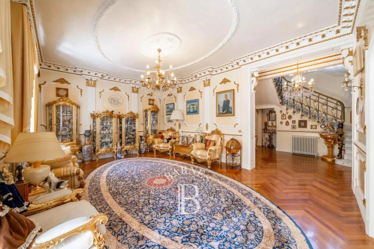 Cagnes-sur-Mer - Un palais italien dans un écrin tropical, à quelques mètres des plages