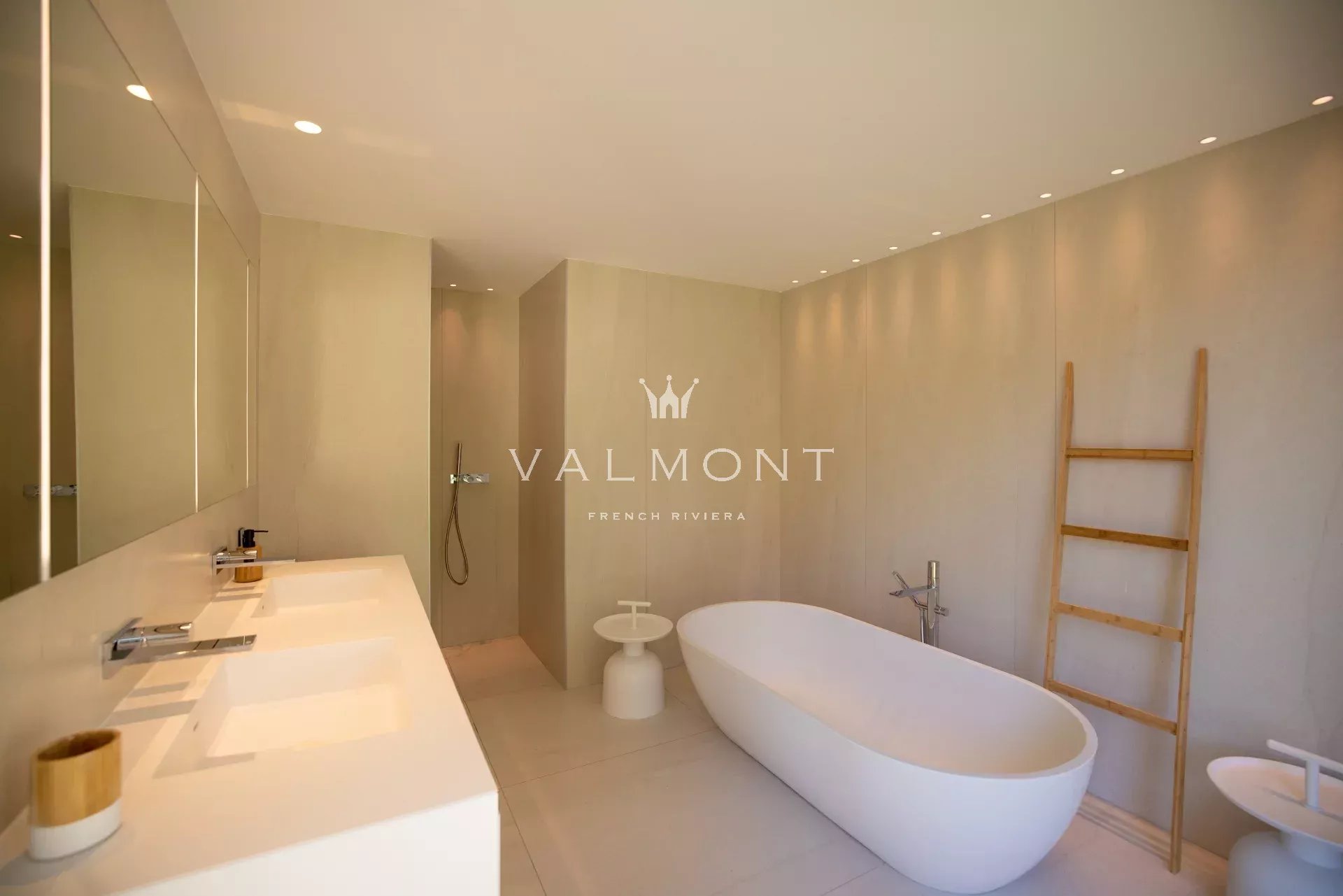 Villa contemporaine vue mer panoramique