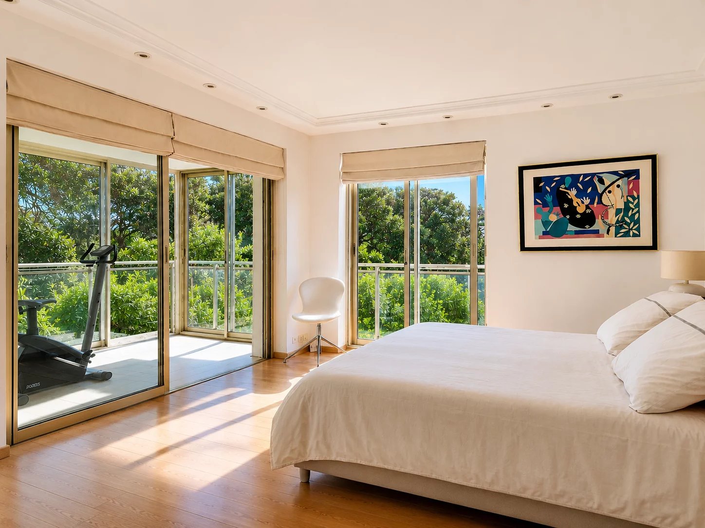 LE CANNET COLLINES - GRAND APPARTEMENT T4 TRAVERSANT - PLEINE VUE MER