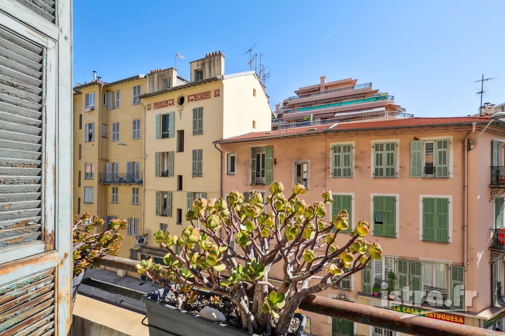 Nice quartier Saint-Etienne : Vaste 3 Pièces avec balcons