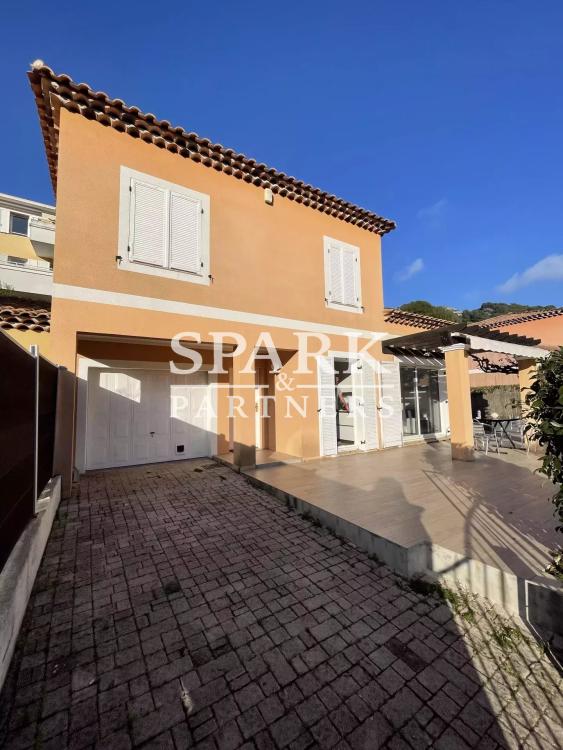 VENTE MAISON EZE VILLAGE - MOYENNE CORNICHE - FRANCE