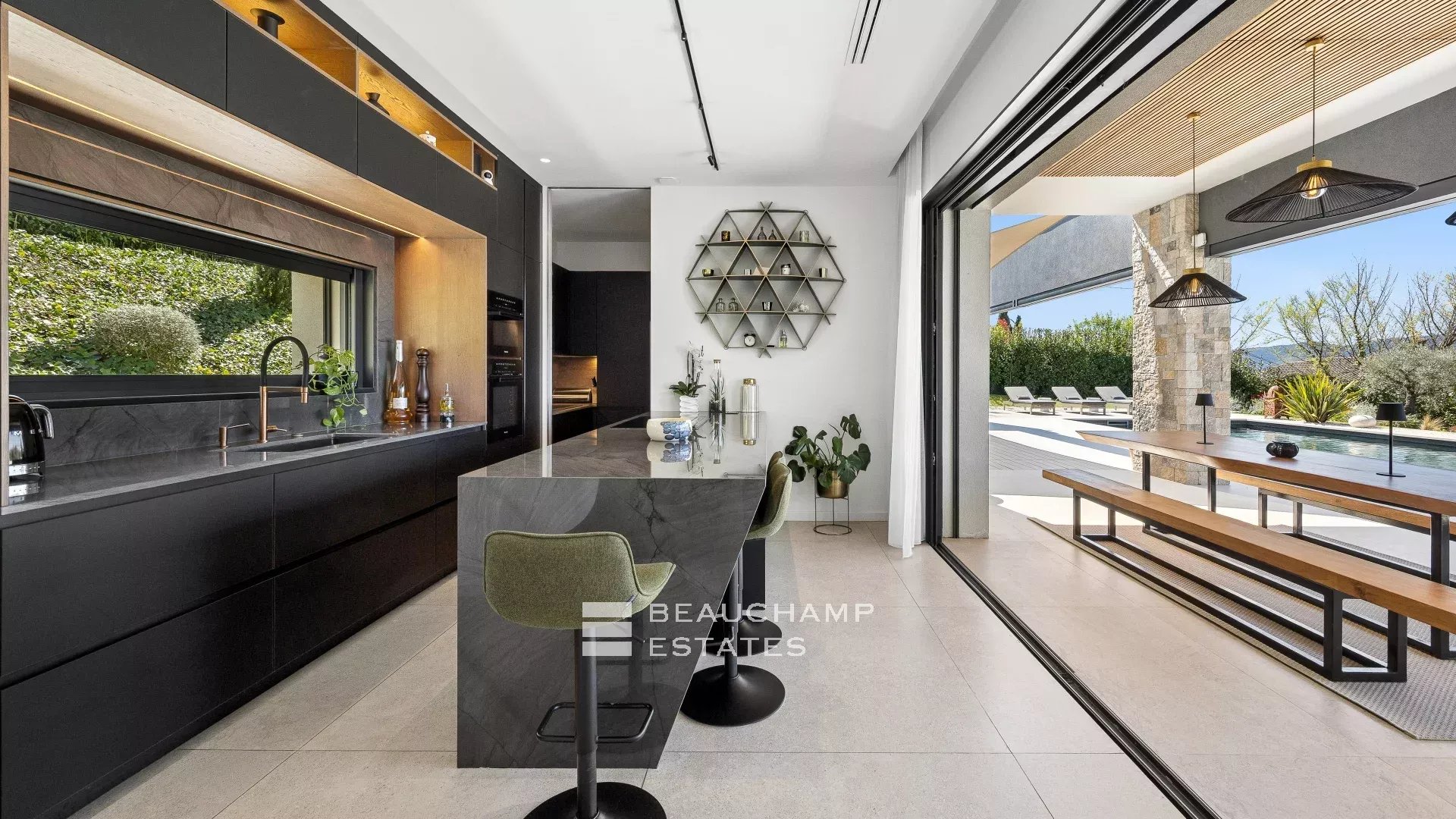 Villa contemporaine de 4 chambres à Mouans-Sartoux avec piscine