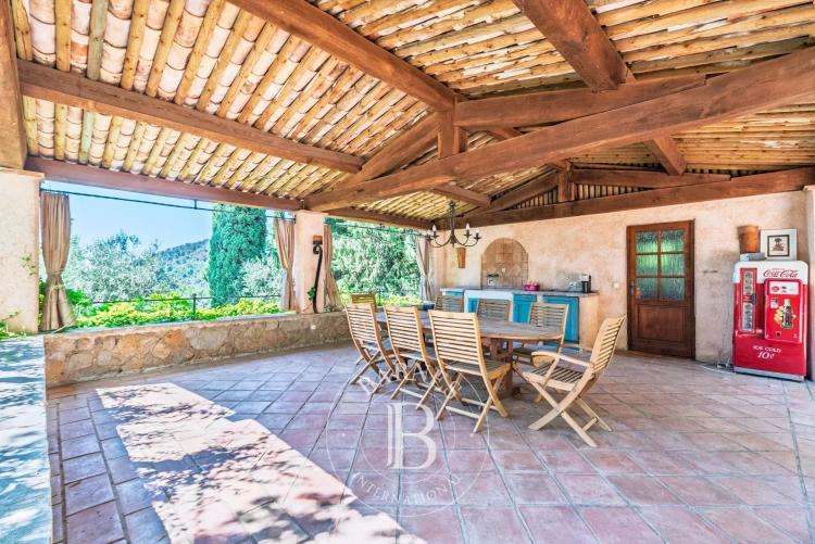 Grasse - Bastide du 18ème siècle vue mer - 8 chambres dont appartement indépendant