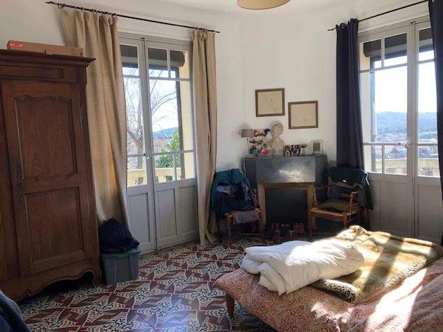 PROCHE CENTRE MAISON BOURGEOISE VUE EXCEPTIONNELLE SUR 2952m2 TERRAIN CONSTRUCTIBLE
