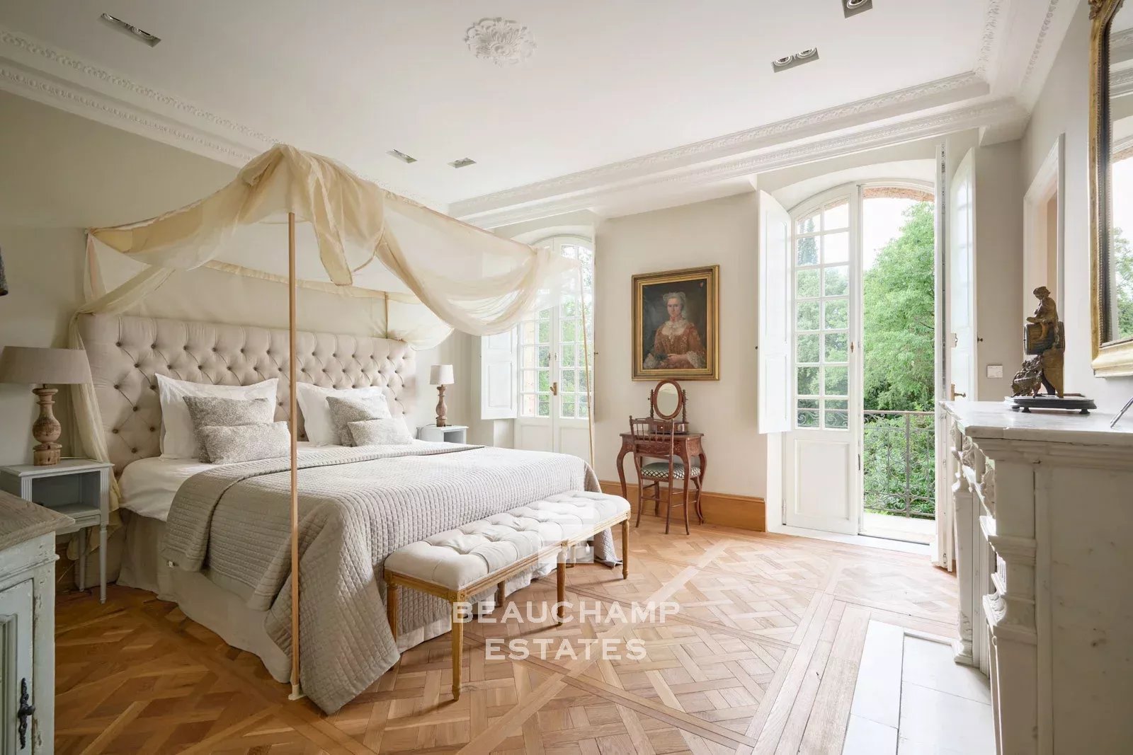 Château d'exception de 15 chambres au cœur d'un domaine préservé – Lorgues