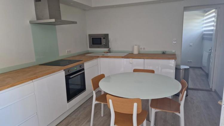 LE CANNET COLLINES - GRAND APPARTEMENT T4 TRAVERSANT - PLEINE VUE MER