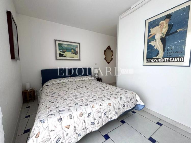 En exclusivité trois pièces à vendre avec terrasse, belle vue dégagée et garage