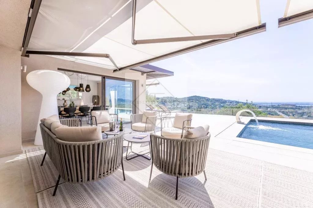 A LOUER VILLA MODERNE VUE MER  / MOUGINS