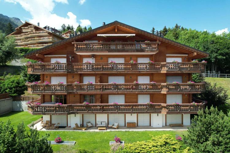 Magnifique appartement de 4.5 pièces avec jardin et belle vue