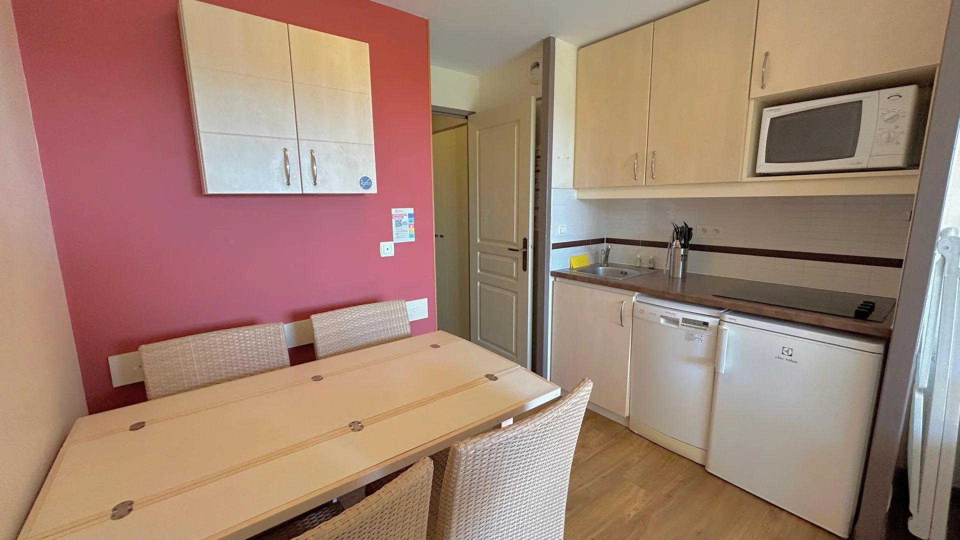 EXCLUSIVITE AZZURRA AGAY CAP ESTEREL  VILLAGE PIERRE & VACANCES APPARTEMENT 2 PIÈCES AVEC JARDIN