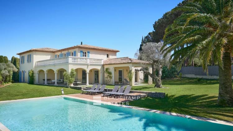 Villa provençale de charme au centre ville de Saint-Tropez