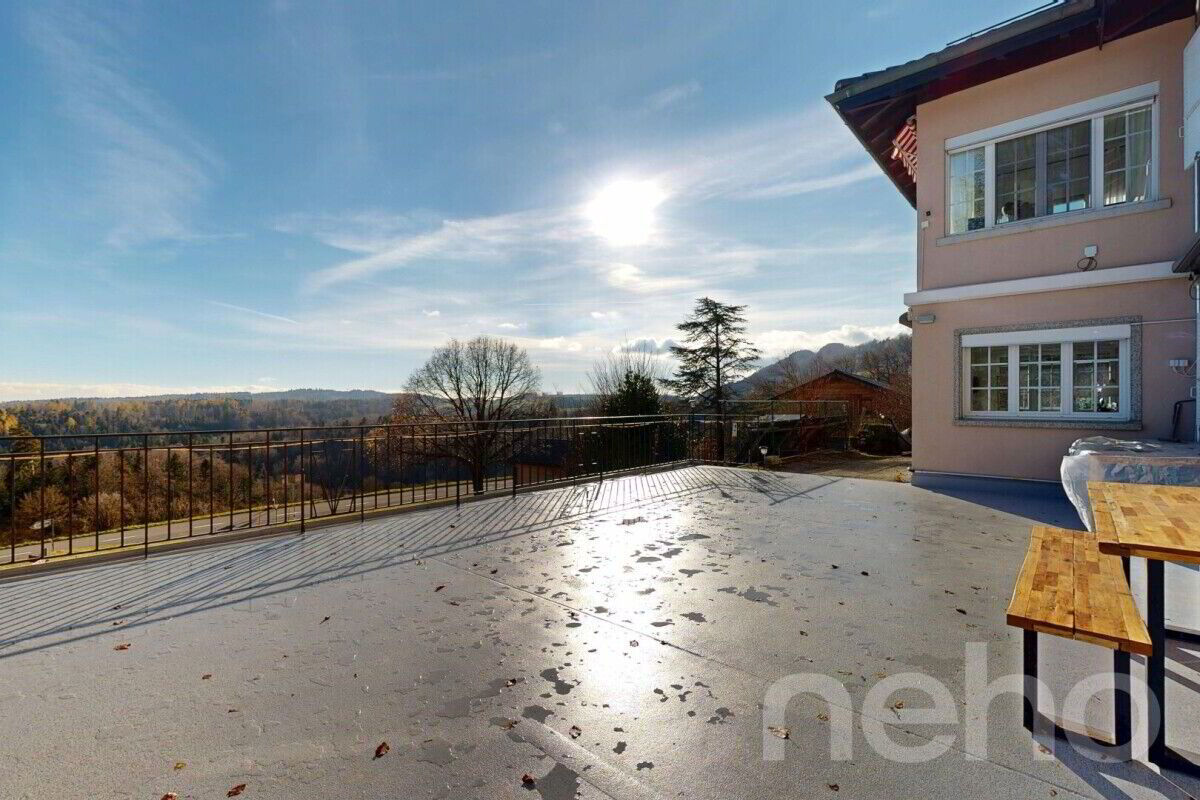 Grande propriété avec vue panoramique et cadre naturel exceptionnel