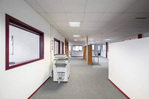 Plan-les-Ouates surface de 430 m2 avec une terrasse