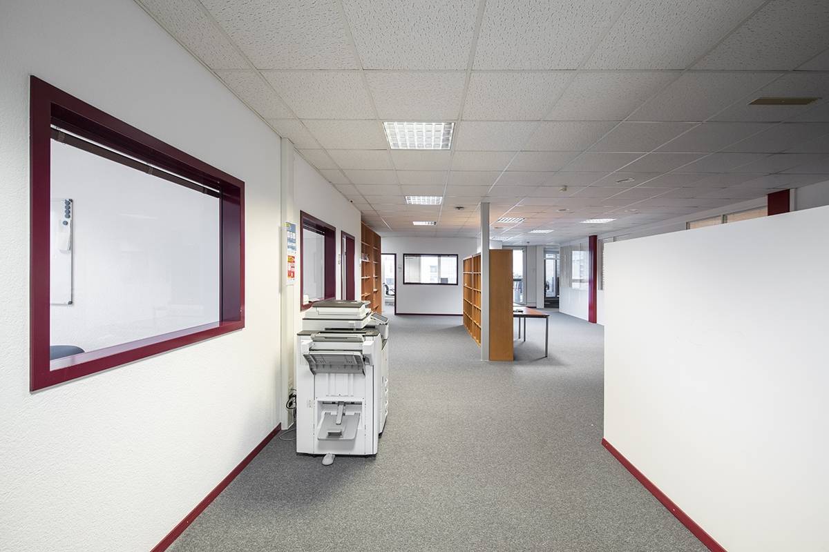 Plan-les-Ouates surface de 430 m2 avec une terrasse