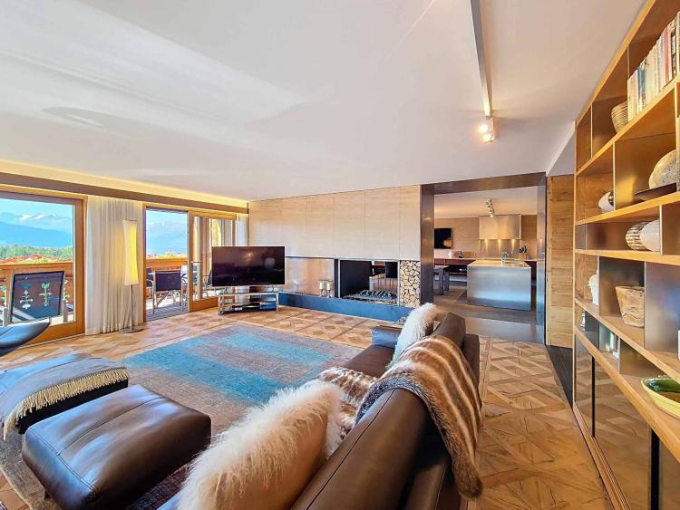 EXCLUSIVITÉ - Superbe 5.5 pièces avec vue panoramique et studio indépendant