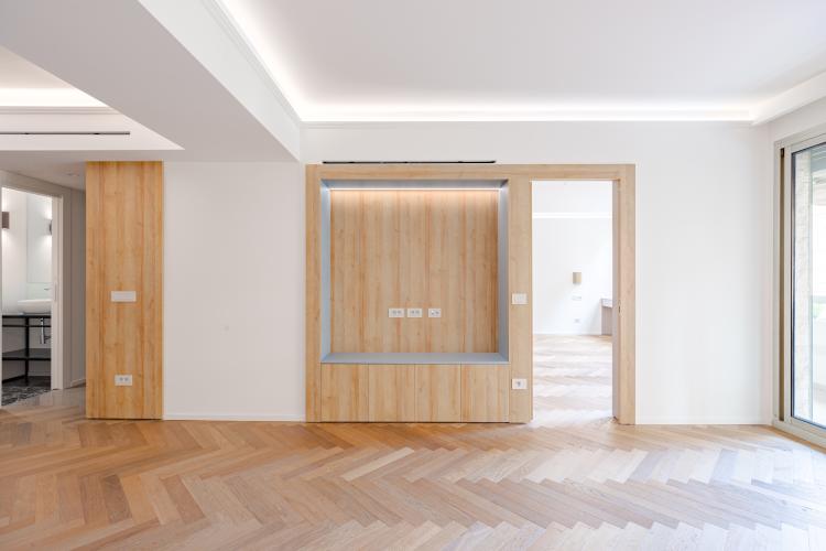 APPARTEMENT USAGE MIXTE PORT