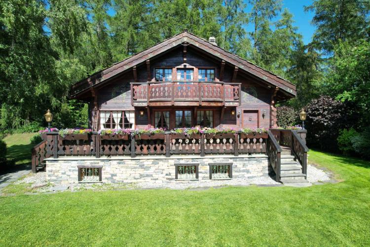 Splendide chalet avec son mazot sur une magnifique parcelle