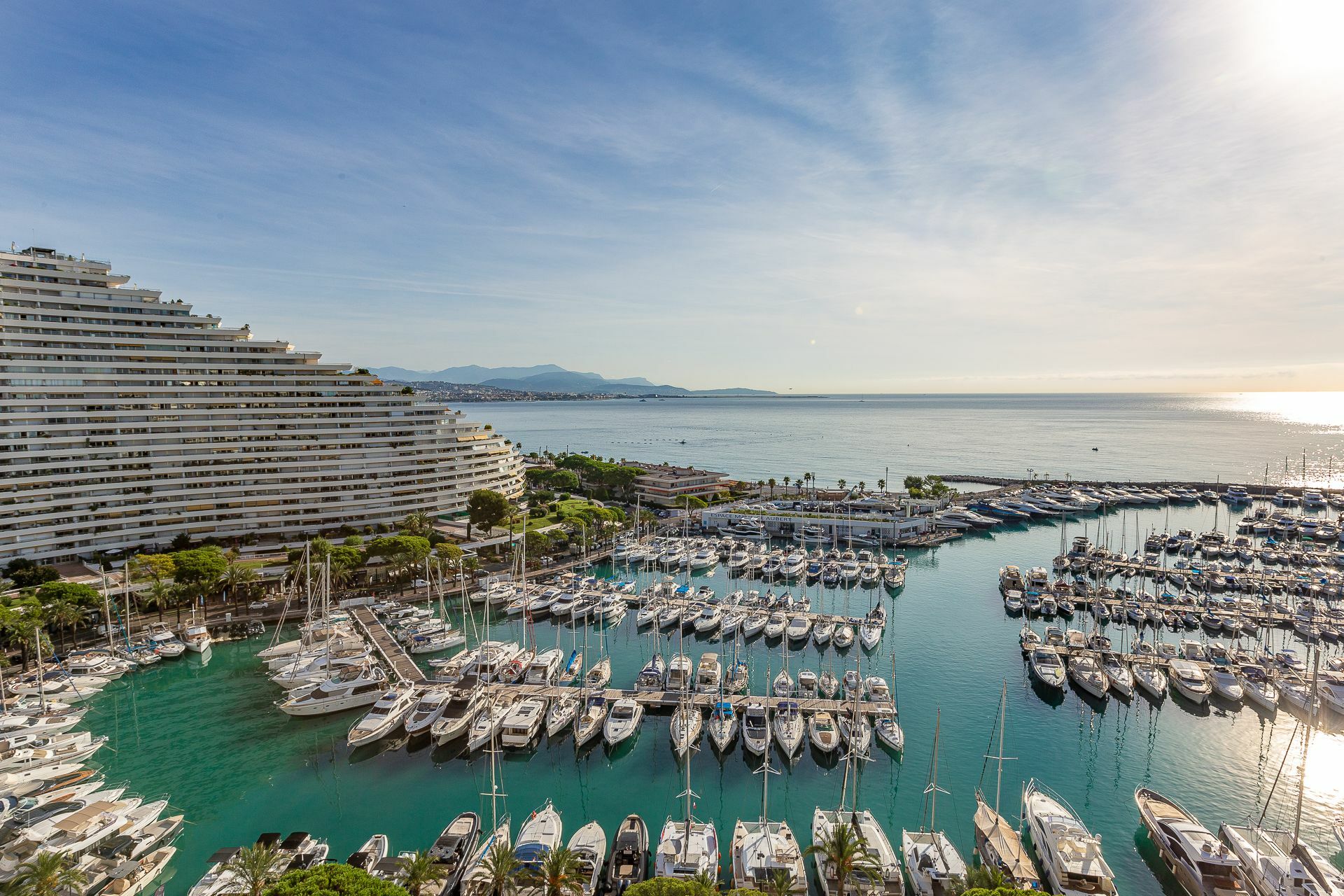 Appartement de deux chambres avec vue sur la mer à Marina Baie des Anges