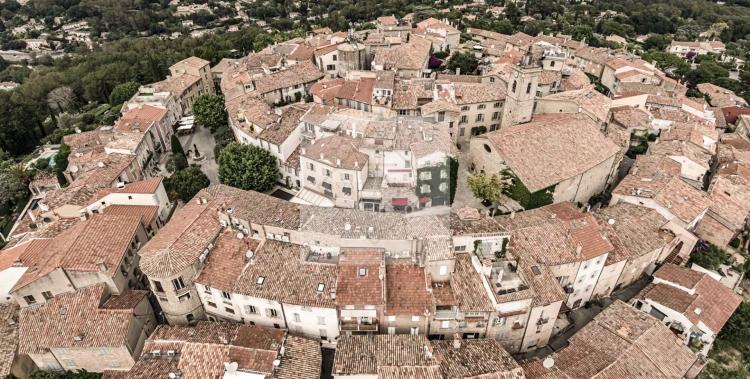 Villa contemporaine neuve d’exception au sein d’un domaine privé