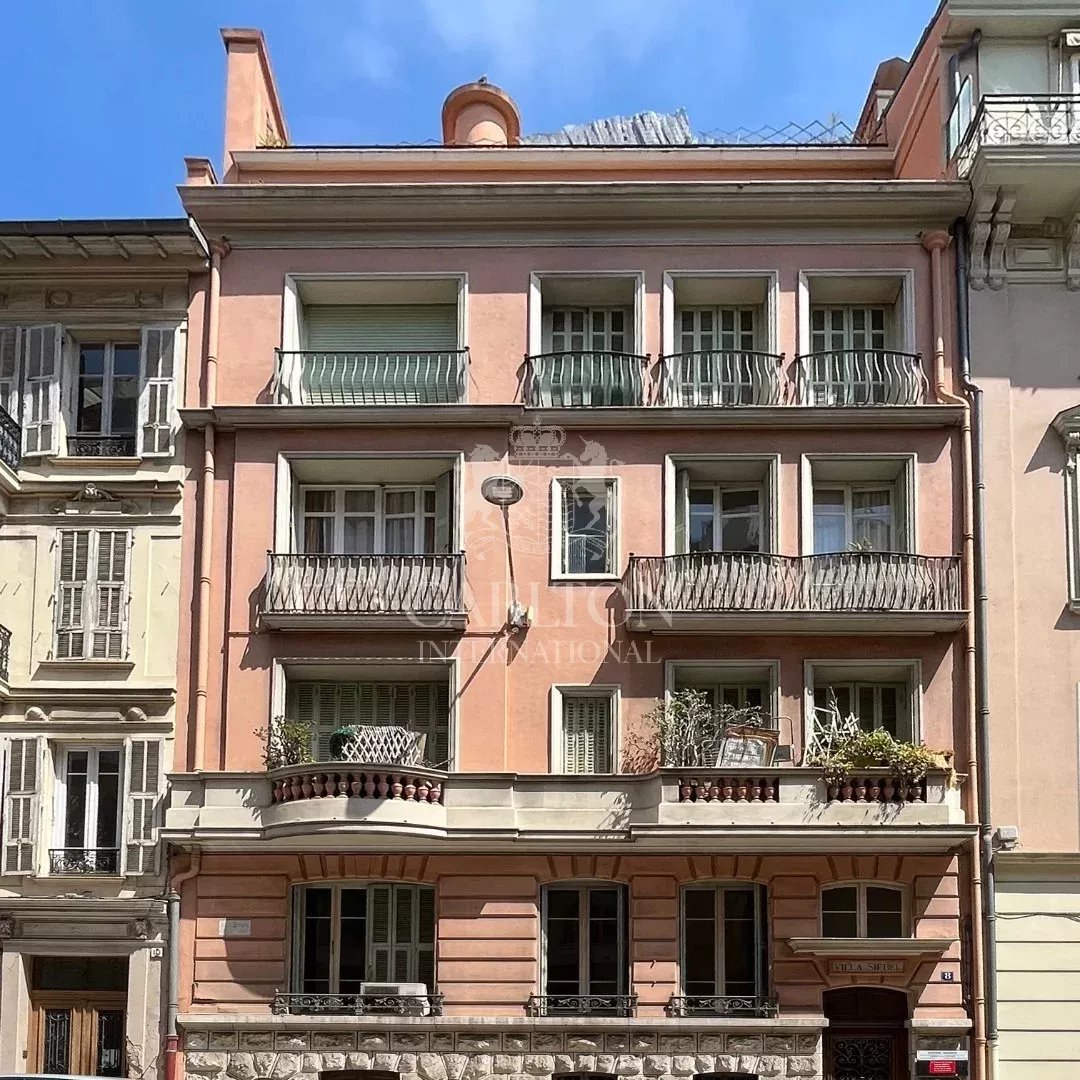 Appartement refait à neuf – Carré d’Or, Nice