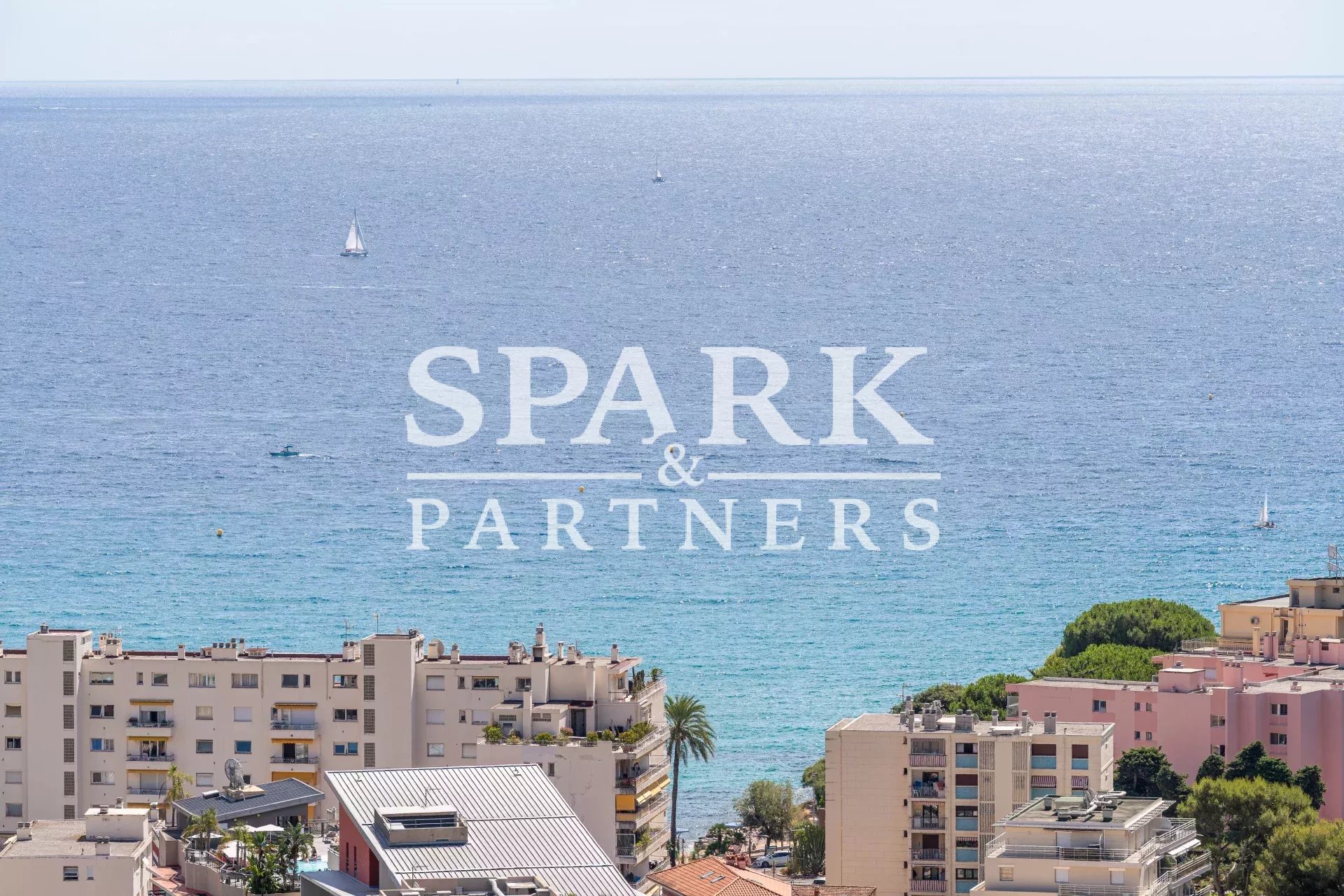 Roquebrune Cap Martin - Bel appartement dernière étage - vue mer