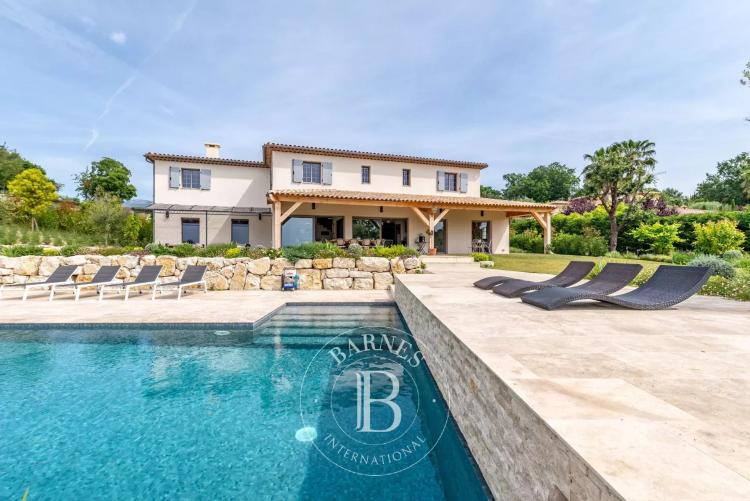 Roquefort-les-Pins - Vue panoramique mer et collines - Magnifique villa familiale neuve