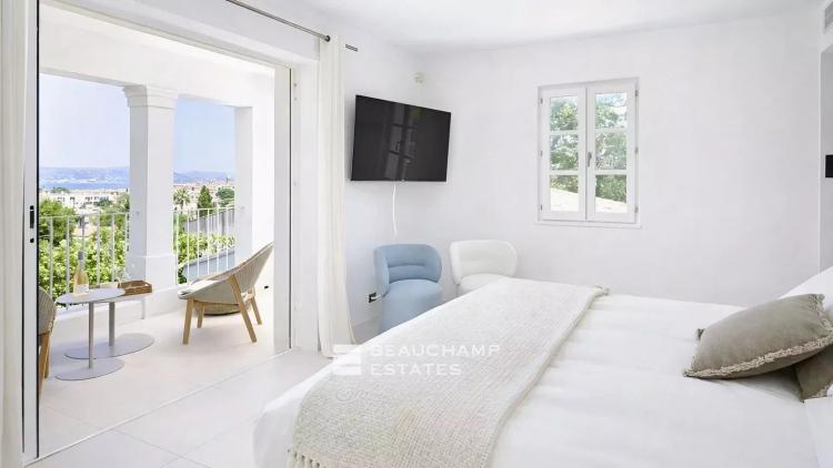 Somptueuse villa au coeur de Saint-Tropez, à pieds de la place des Lices