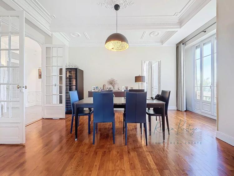 NICE – Magnifique Appartement de Prestige Belle Époque à un Étage Élevé – Environ 160m² LC