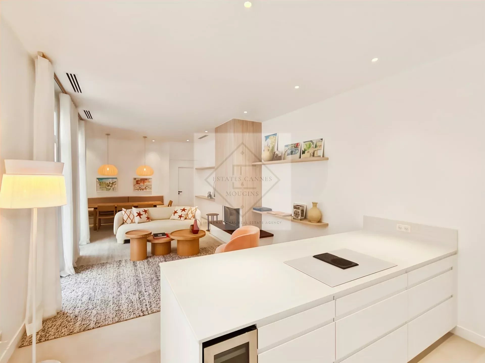 Superbe maison de ville au cœur de Cannes. Rue d'Antibes