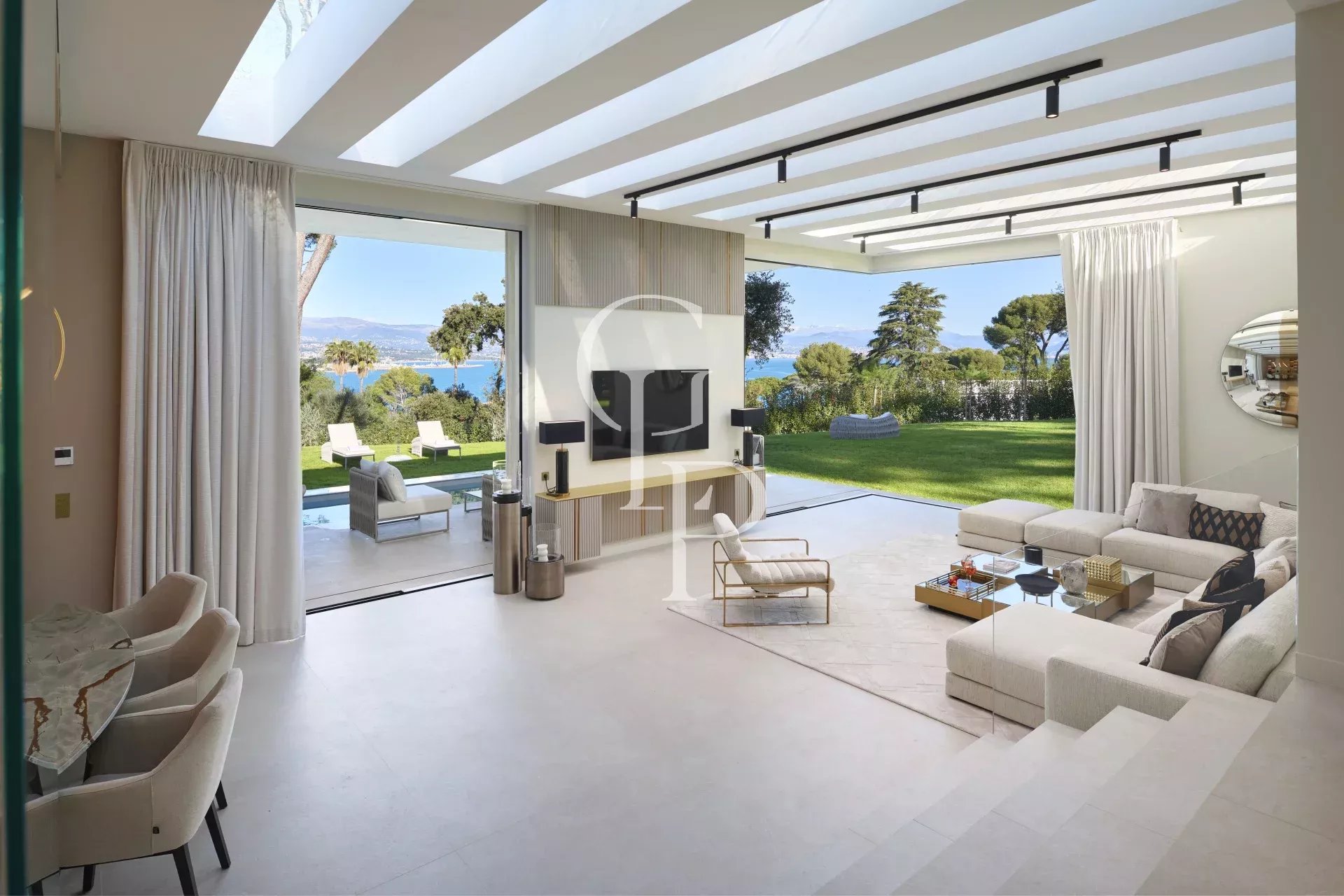 VILLA ROSY