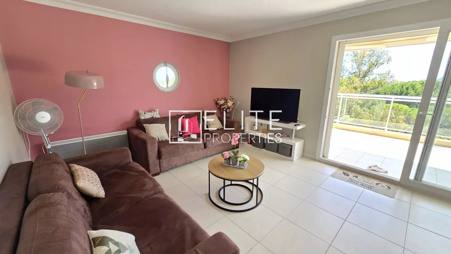 APPARTEMENT 3 PIÈCES DE 70m² + GARAGE, CAVE & PISCINE - MANDELIEU-LA-NAPOULE
