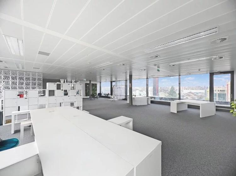 Espace de travail haut de gamme unique au coeur du Lignon