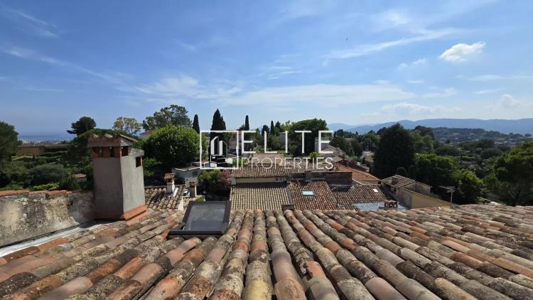 APPARTEMENT 4 PIÈCES DE 149m², VUE MER – MOUGINS VILLAGE