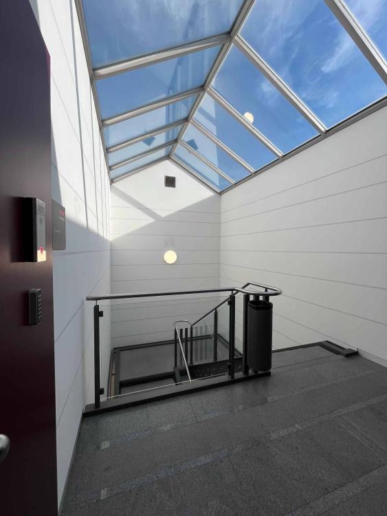 Bureaux de 273m2 lumineux à proximité de l'aéroport et de la Place des Nations