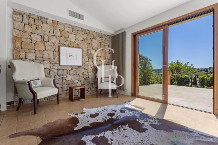 VILLA LILY