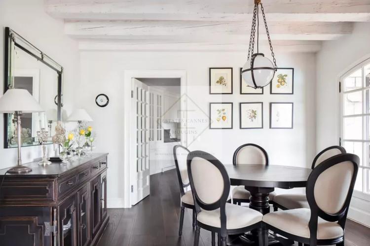 Élégante maison en pierre rénovée – Charme provençal près du Cap d’Antibes